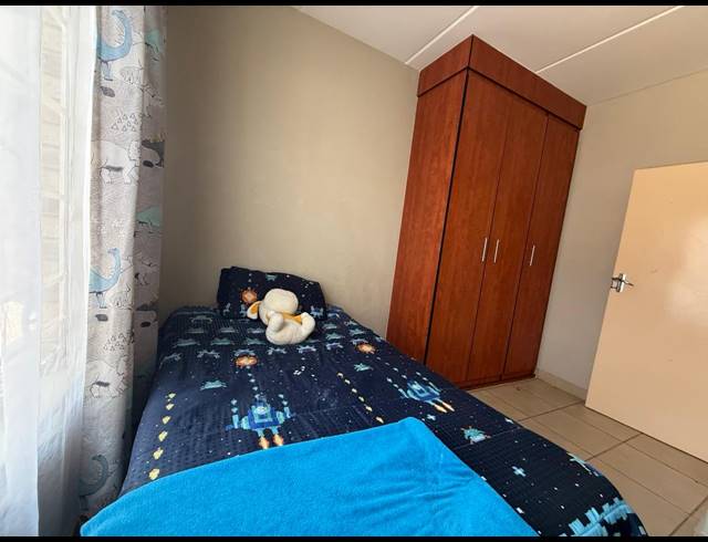3 BEDROOM APARTMENT FOR SALE IN WATERVAL EAST